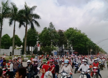 bieu tinh tai Thanh Hoa hom nay 3