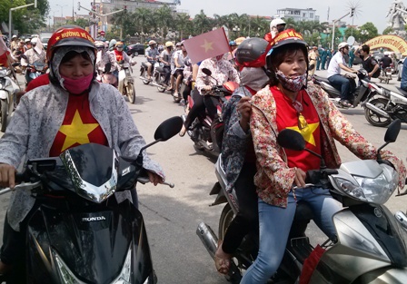 bieu tinh tai Thanh Hoa hom nay 4