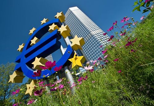 ECB sẵn sàng thúc đẩy nền kinh tế Eurozone ECB sẵn sàng thúc đẩy nền kinh tế Eurozone