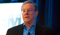 Steve Forbes: Liên kết dollar với vàng hoặc đối mặt với đại suy thoái