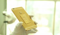 iPhone 6 plus đúc Logo Rolls-Royce vàng ròng 9999 độc nhất tại Việt Nam